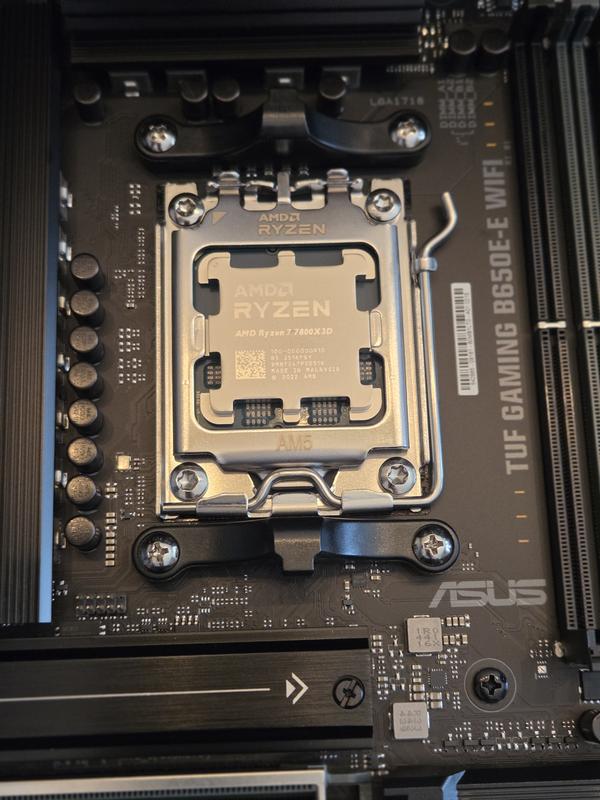 AMD Ryzen 7 7800X3D Raphael AM5 4.2GHz 8-Core Boxed