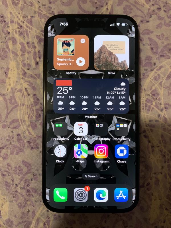 Apple iPhone 15 MTLV3LL/A Unlocked 5G (Renewed) - Black iPhone