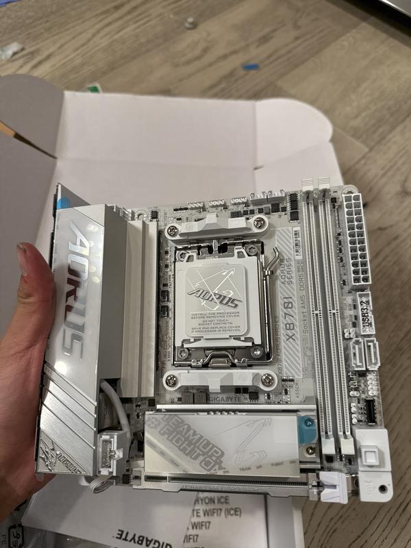 Gigabyte X870I AORUS PRO ICE AMD AM5 Mini-ITX Motherboard