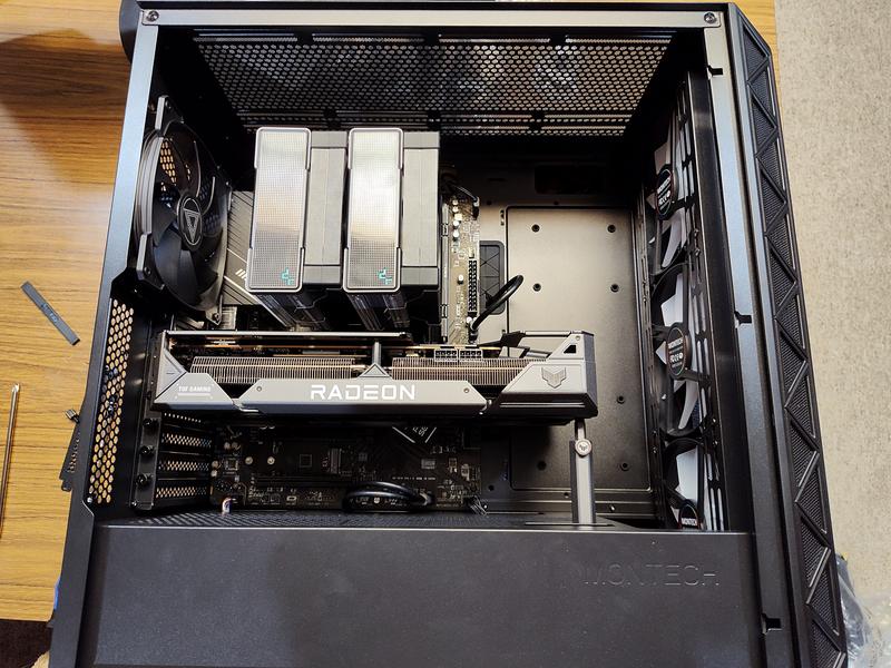 ASUS AMD Radeon RX 7800 XT TUF Gaming RGB Overclocked Triple ASUS AMD Radeon RX 7800 XT TUF Gaming RGB Overclocked Triple