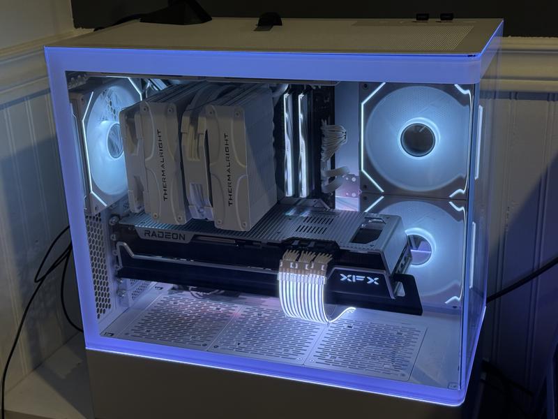 Lian Li CG237 Tempered Glass ATX Mid-Tower Computer Case - White