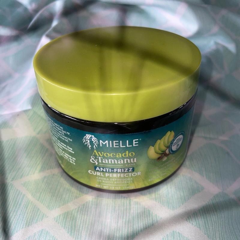 Avocado & Tamanu Anti-Frizz Curl Perfector – MIELLE