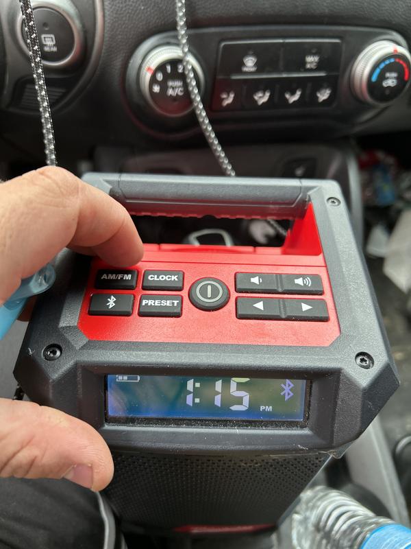 Milwaukee tools radio online charger