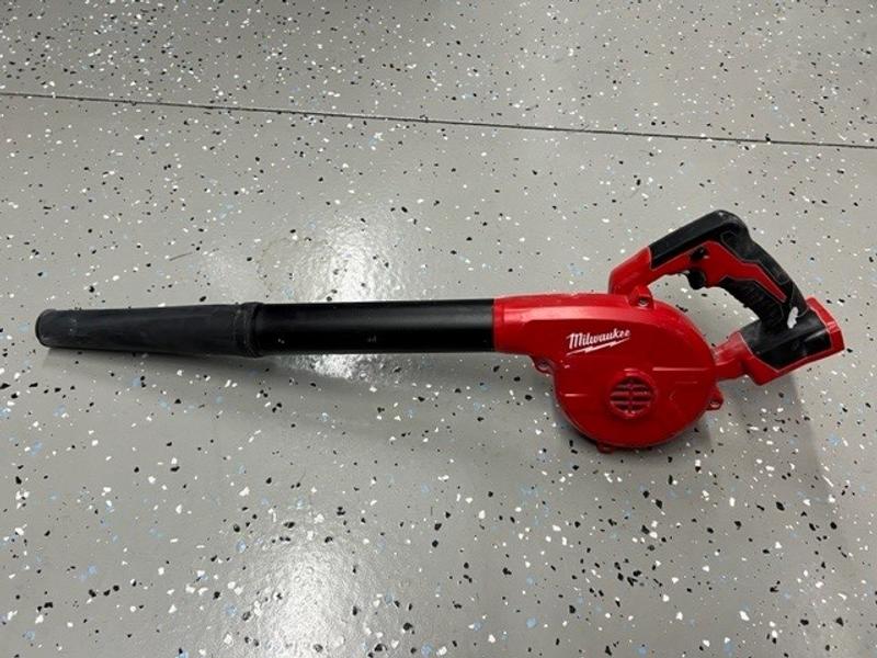 Milwaukee M18 Cordless 3 Speed Blower 0884 20