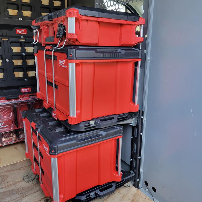 Packout racking clearance system