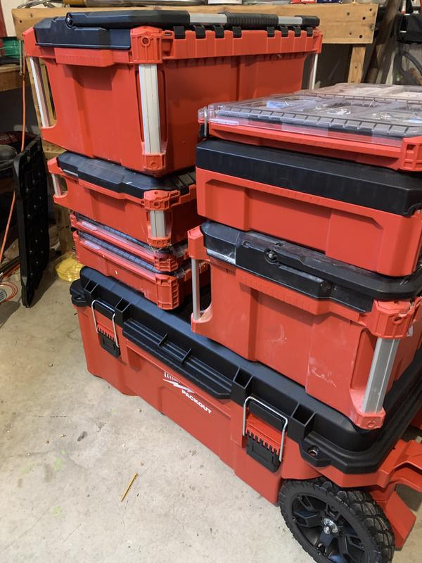 Milwaukee Packout Rolling Tool Chest 48-22-8428