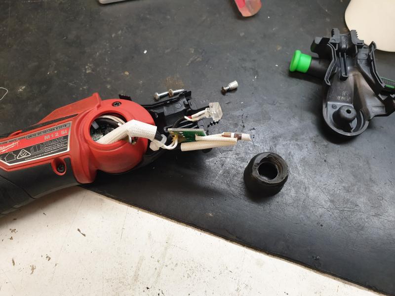 Milwaukee m12 soldering best sale iron not heating up