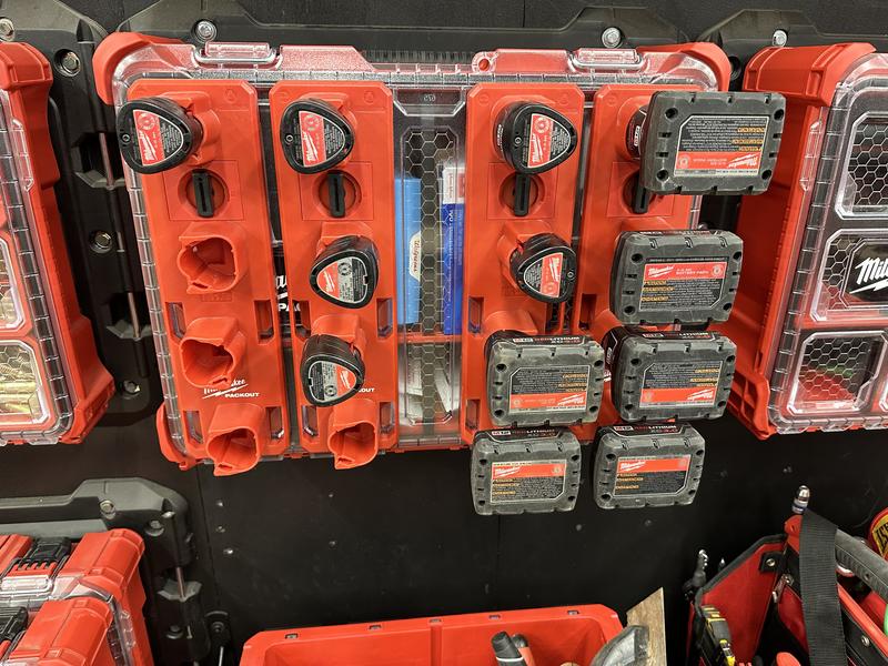 PACKOUT M12 BATTERY RACK Milwaukee Tool