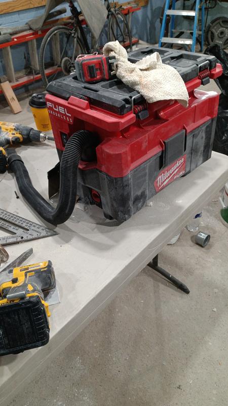 M18 FUEL PACKOUT 2.5 Gallon Wet Dry Vacuum Milwaukee Tool