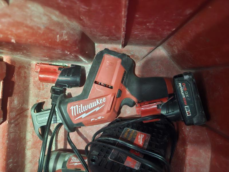 Milwaukee m12 deals hackzall kit