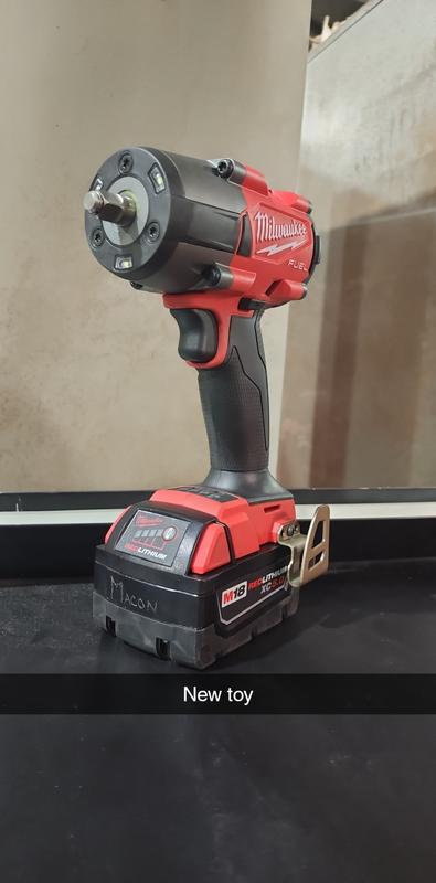 Milwaukee 2852-20 - M18 FUEL™ 3/8 Mid-Torque Impact Wrench w/ Friction  Ring 