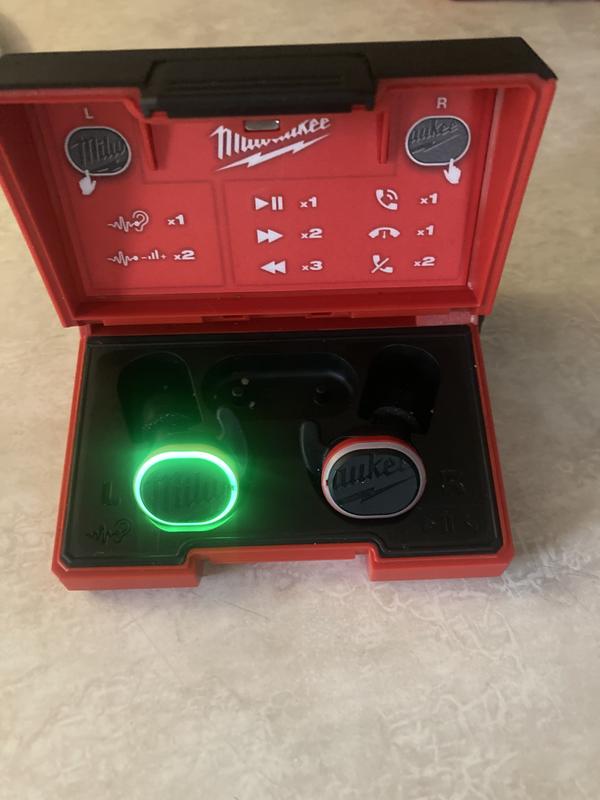 REDLITHIUM™ USB Bluetooth® Jobsite Ear Buds | Milwaukee Tool
