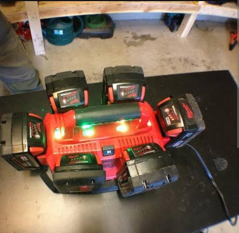 Milwaukee m18 6 online pack charger