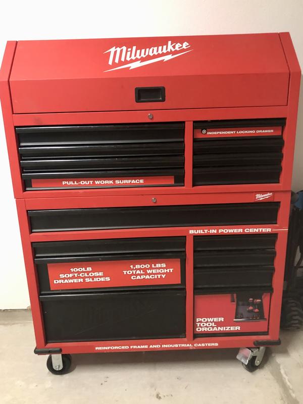 Milwaukee top deals tool box