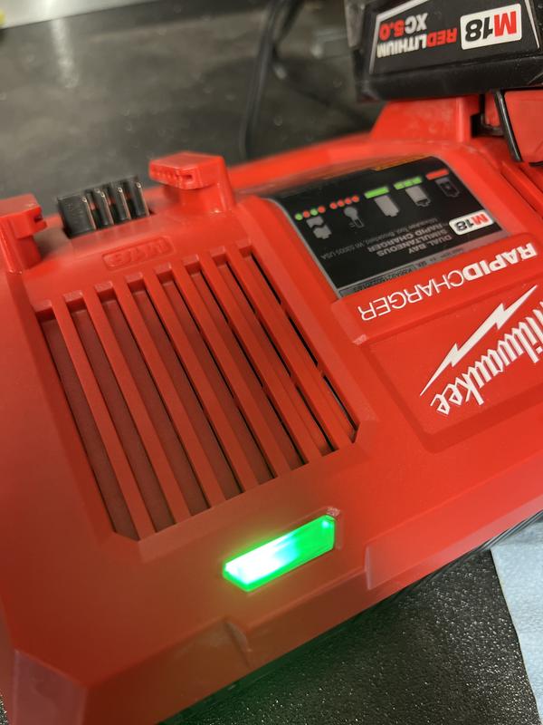 Milwaukee Battery Flashes Red And Green