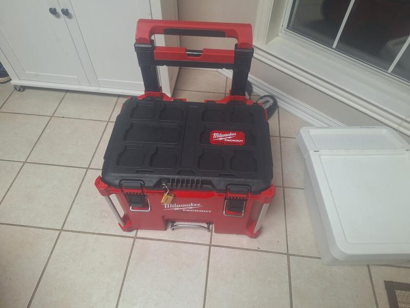 Milwaukee tool deals box wheels