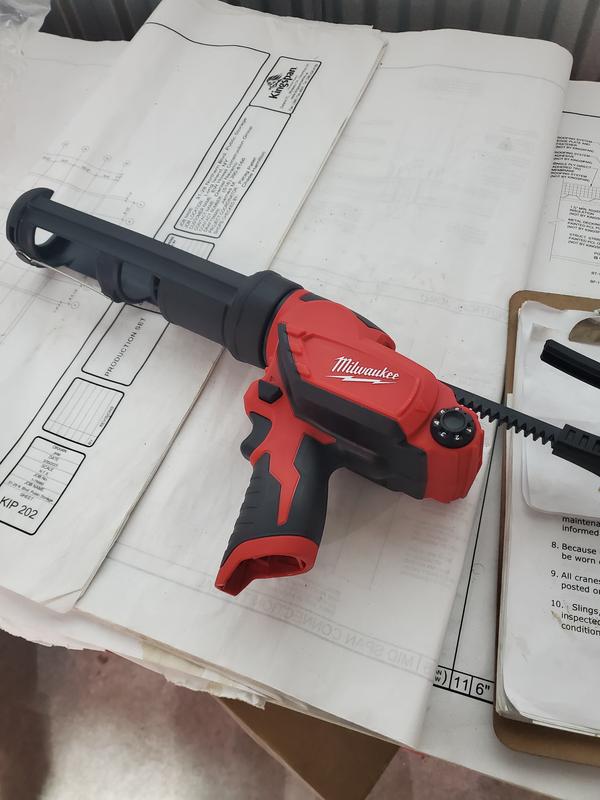 Milwaukee m18 caulking gun best sale bare tool