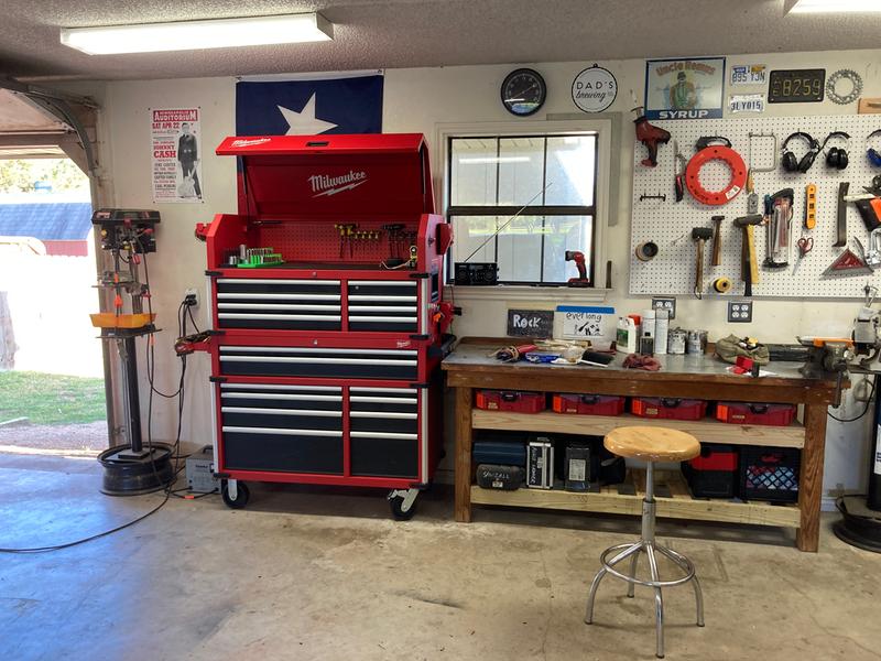 Milwaukee 46 inch store tool box