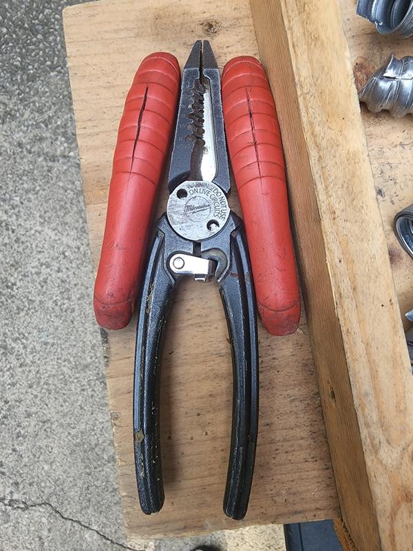 Milwaukee 6 in 1 store wire pliers