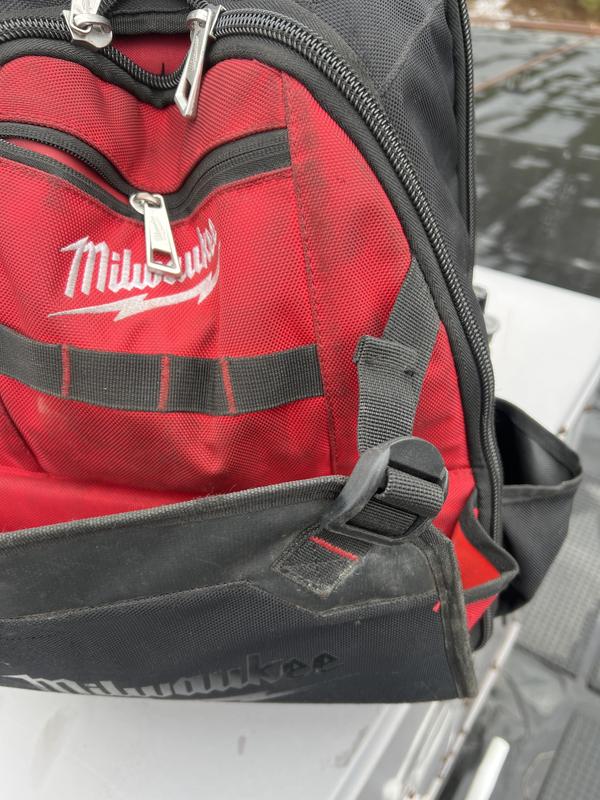 Milwaukee 48-22-8200 1680 Denier 35 Pocket Jobsite Backpack w/ Laptop  Sleeve and Molded Plastic Base 