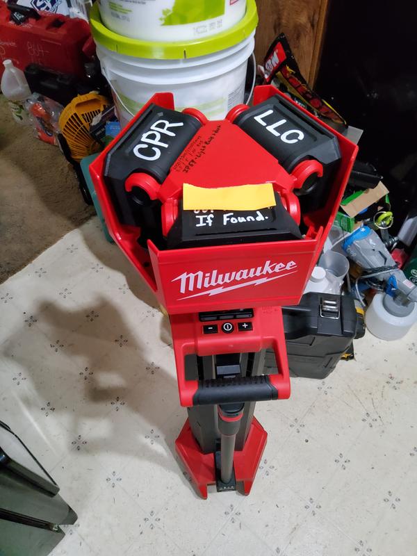 Milwaukee M18 18-Volt Lithium-Ion Cordless ROCKET LED Stand Light