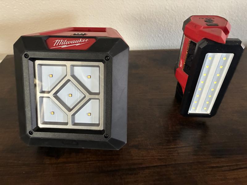 M12 ROVER Mounting Flood Light | Milwaukee Tool