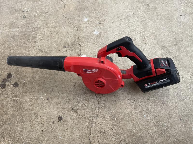 Milwaukee compact blower online with battery