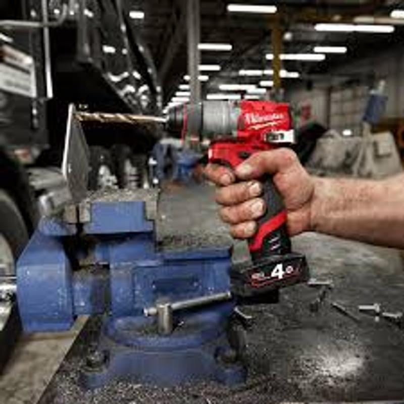 Milwaukee m12 fuel hammer drill online kit