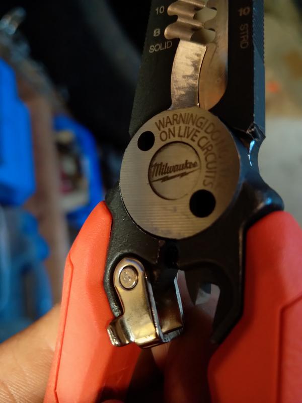 Milwaukee 6-in-1 Combination Pliers - Model# 48-22-3079 Northern Tool DB