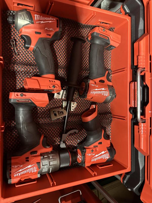 新品未使用　UNO MIL PESOS 1000　K-602 Milwaukee 2760-20 M18 FUEL SURGE 1/4