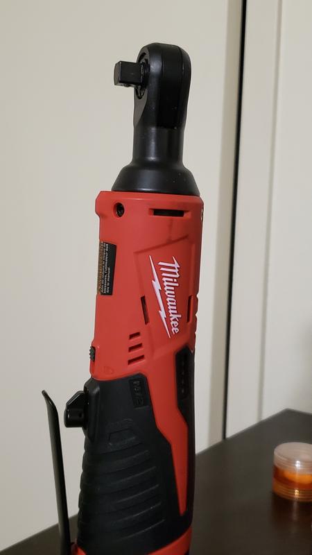 Details about   Milwaukee 2457-20 M12 Cordless 3/8" Sub-Compact 35 ft-Lbs 250 RPM Ratchet *NEW* 