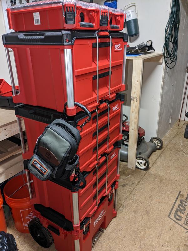 Does anyone know how to fix this yukon box? The top drawer always slides  out a few inches as shown in the picture. Thanks! : r/harborfreight