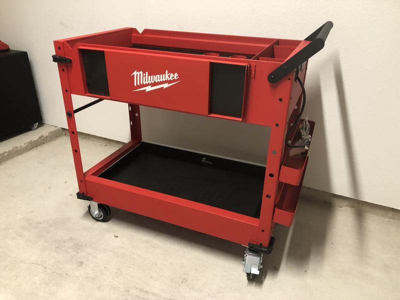 Milwaukee 40 inch tool outlet cart