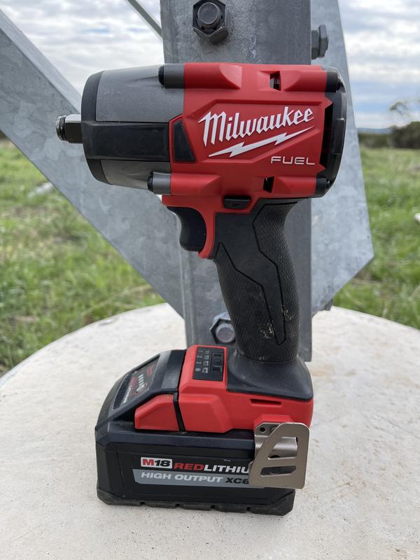 Clé à chocs à couple élevé M18 FUEL One-Key 1 avec anneau Milwaukee M –  Brikum