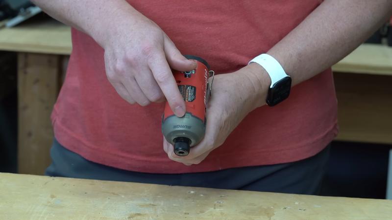 Milwaukee m12 chuck replacement hot sale