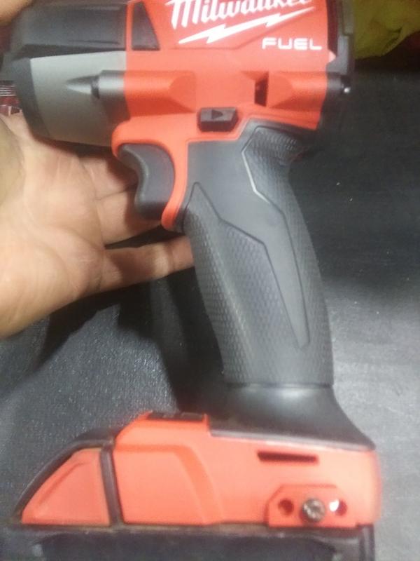 Milwaukee M18 FUEL Mid-Torque Impact Wrenches - Belts And Boxes
