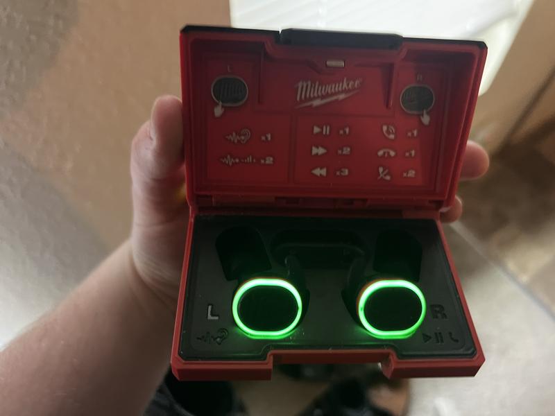 REDLITHIUM™ USB Bluetooth® Jobsite Ear Buds | Milwaukee Tool