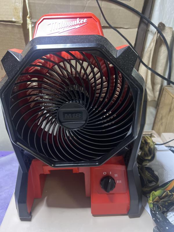 Milwaukee M18 Jobsite Fan 0886 20 Blain s Farm Fleet