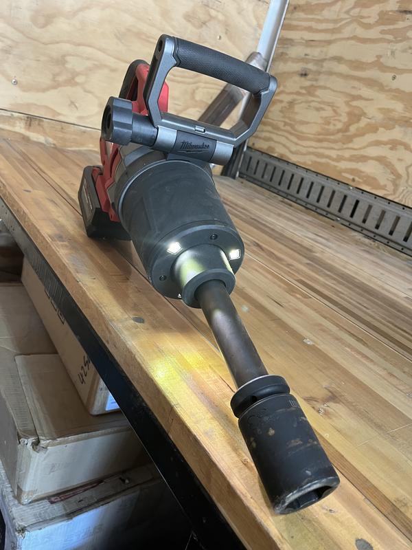 Milwaukee M18 FUEL 1in. D-Handle Extended Anvil High Torque Impact