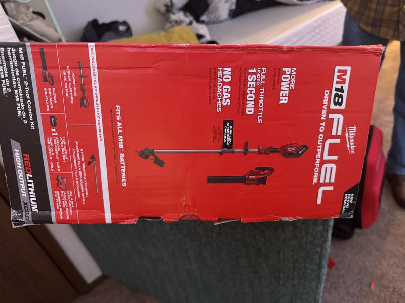 知多700ml AO700ml Milwaukee M18 FUEL String Trimmer w/ QUIK-LOK Kit 2825-21ST