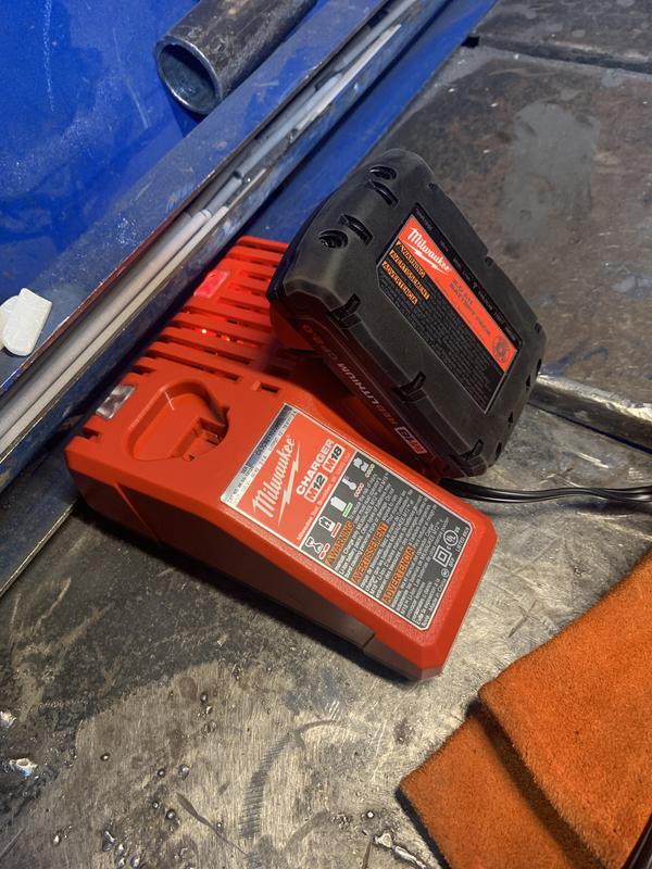 48111820 • Milwaukee® M18™ Compact Li-Ion Battery