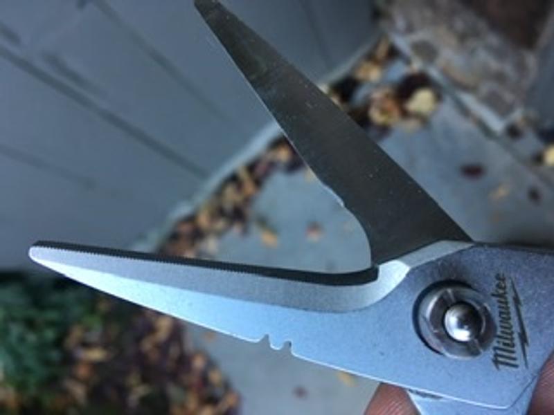 A Quick Look at our Electrician Scissors. - Vampire Tools