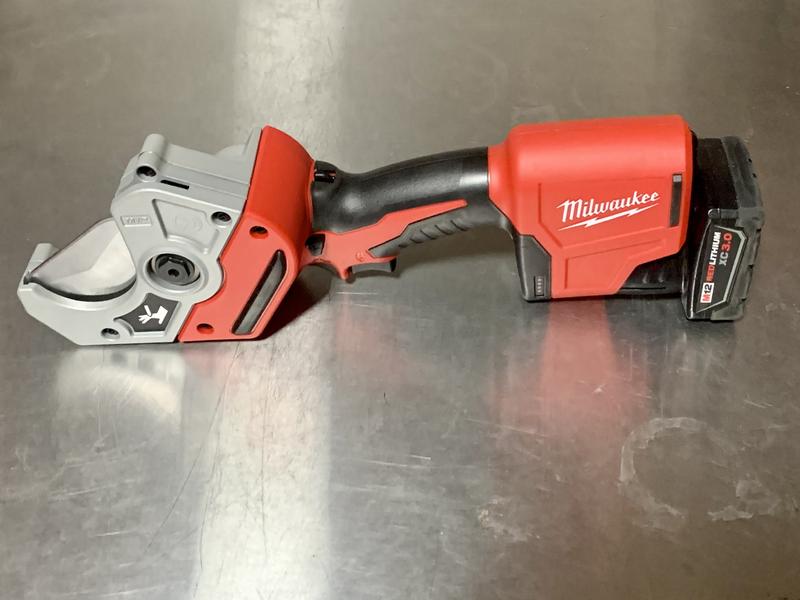 Milwaukee 2470-20 - M12 Cordless PVC Shear Tool Only