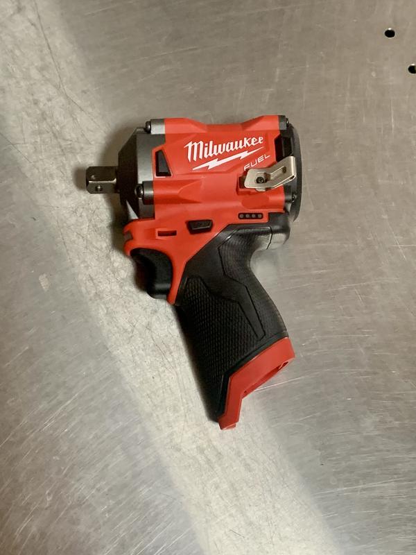 Milwaukee M12 FUEL Stubby 1/2 Impact Wrench w/ Pin Detent (Bare