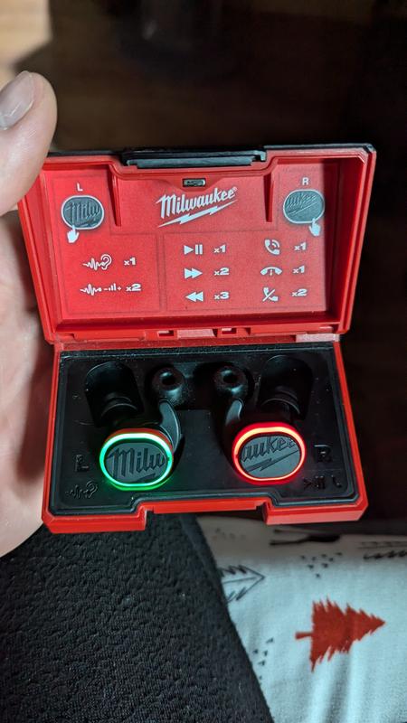 REDLITHIUM™ USB Bluetooth® Jobsite Ear Buds | Milwaukee Tool