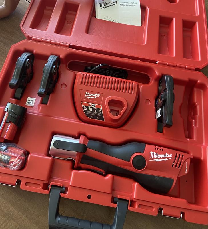 Milwaukee 2473-22 M12 Force Logic Press Tool Kit — Coastal Tool