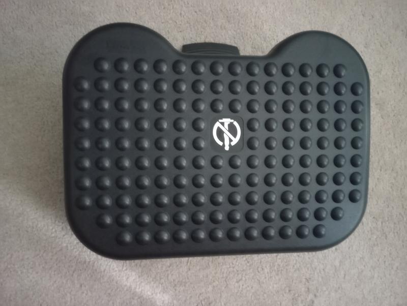 Mind Reader Foot Rest
