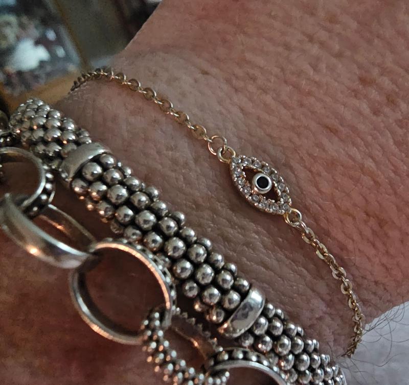 Review Thumbnail Image 0 370239066