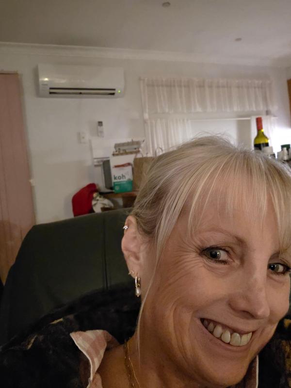 Customer photo for "Pearl earrings and necklace"