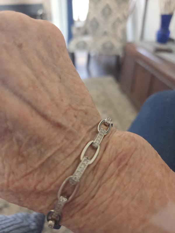 Review Thumbnail Image 0 383378437